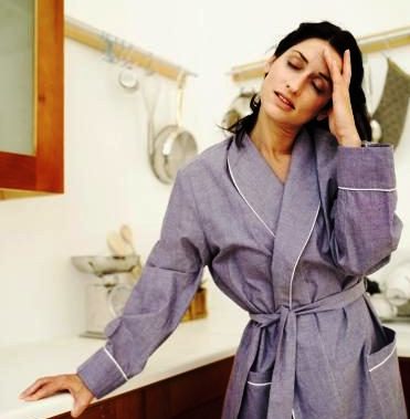 кружится голова при месячных причины