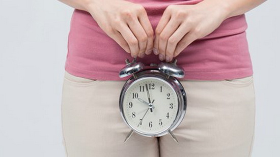 Будильник в руках