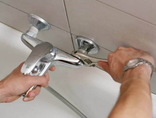 как установить смеситель в ванной как установить смеситель в ванной