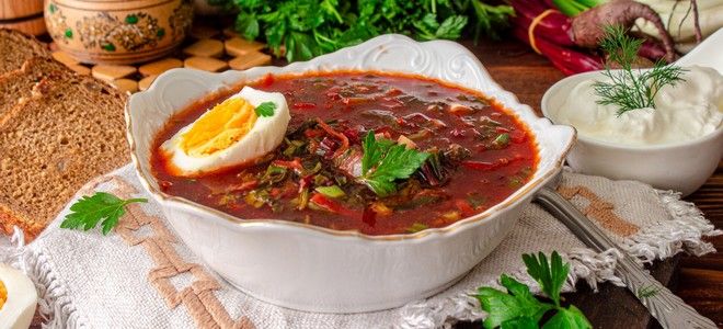 зеленый борщ со свеклой зеленый борщ со свеклой