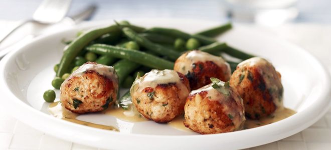 тефтели в сырном соусе тефтели в сырном соусе