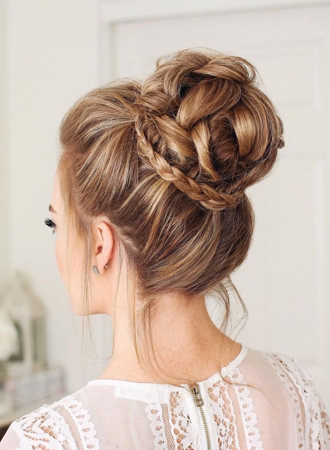 Прическа объемный пучок раз Прическа объемный пучок раз