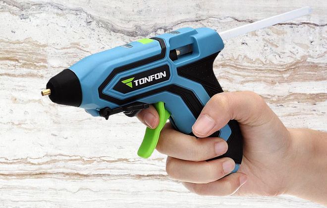 профессиональный клеевой пистолет профессиональный клеевой пистолет