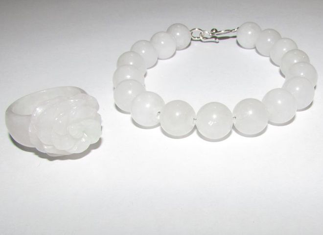 камень белый нефрит свойства камень белый нефрит свойства