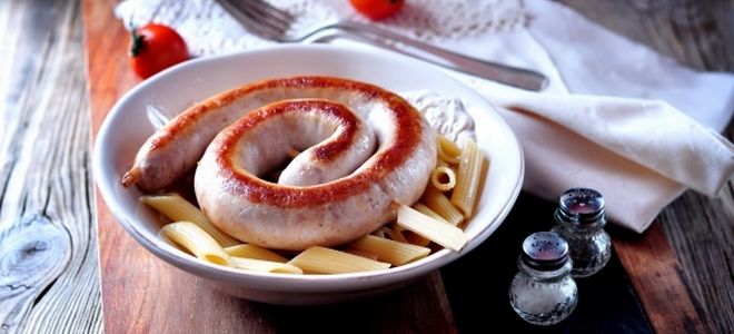 свиные купаты на сковороде свиные купаты на сковороде