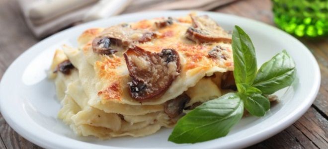 лазанья с сыром и грибами лазанья с сыром и грибами