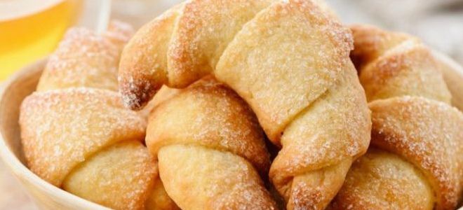 рогалики из творожного теста со сгущенкой рогалики из творожного теста со сгущенкой