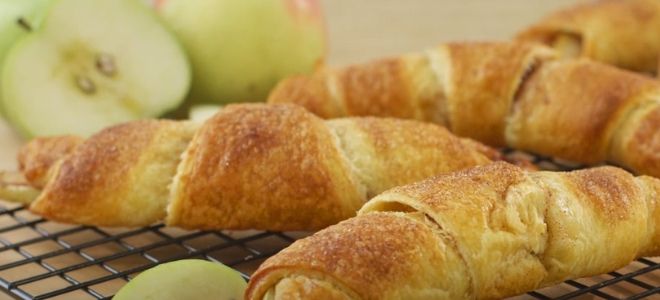 рогалики из творожного теста с яблоками рогалики из творожного теста с яблоками