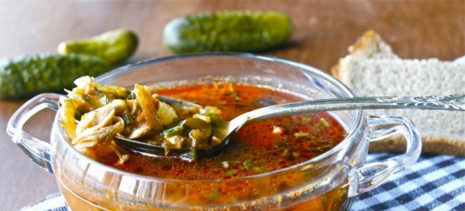 рассольник с перловкой и курицей