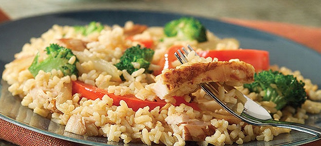 Рис с курицей и овощами