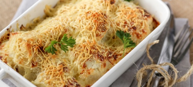 запеканка с цветной капустой и курицей